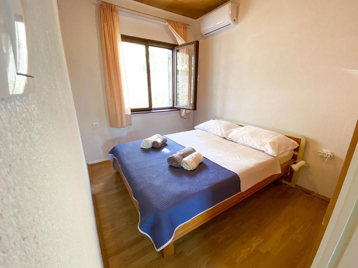 Seaview & Beachfront Apartments Jakov Donji Okrug  Dış mekan fotoğraf