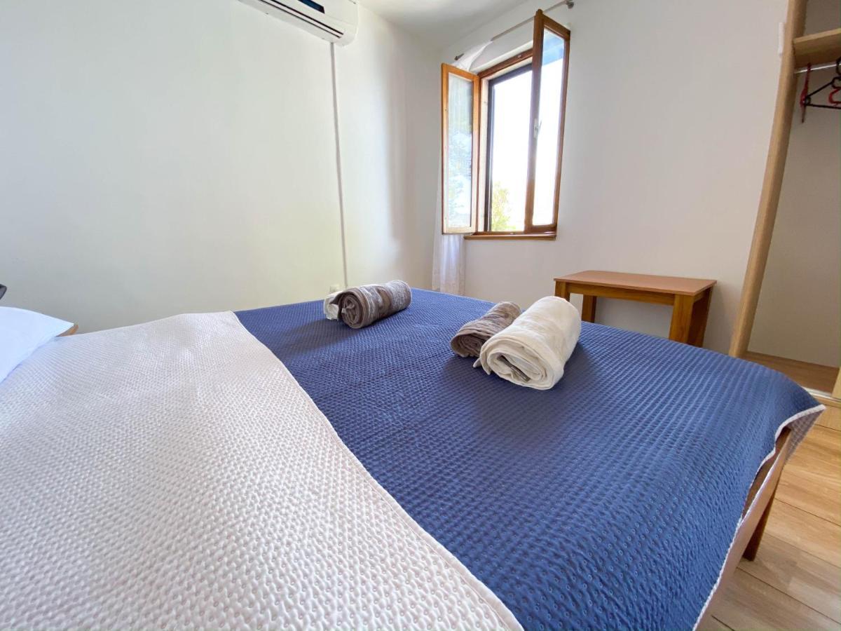 Seaview & Beachfront Apartments Jakov Donji Okrug  Dış mekan fotoğraf
